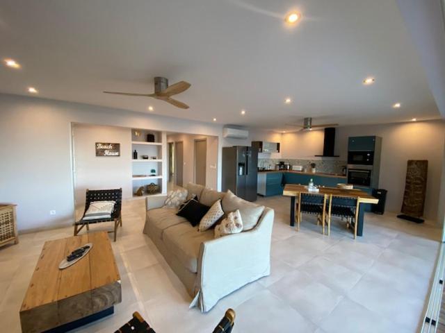 Princess Mahault - Beachfront - Orient Bay - Luxury Apartment Экстерьер фото