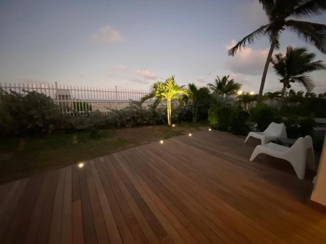 Princess Mahault - Beachfront - Orient Bay - Luxury Apartment Экстерьер фото