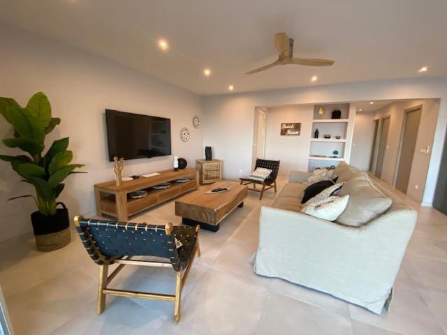 Princess Mahault - Beachfront - Orient Bay - Luxury Apartment Экстерьер фото